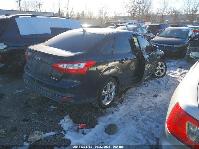Ford FOCUS SE 2014 1FADP3F26EL245517 Image 4