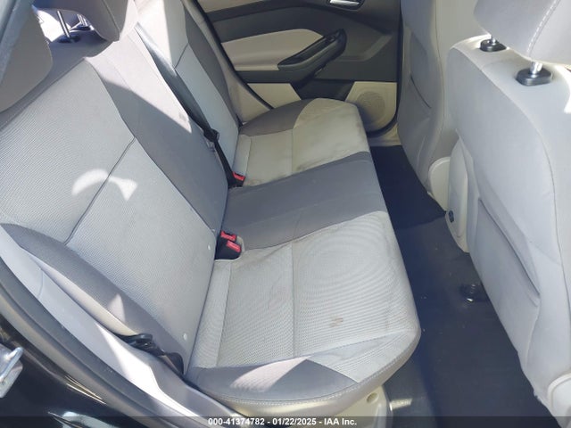 Ford FOCUS SE 2014 1FADP3F26EL245517 Image 8