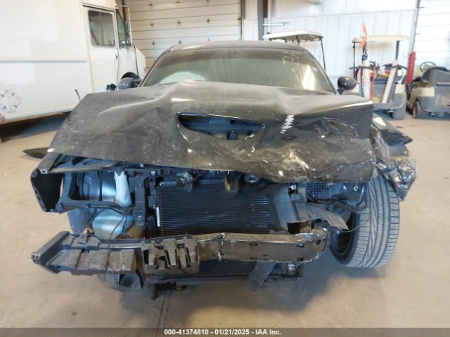 2C3CDZKG3NH156704 Dodge Challenger Gt Awd