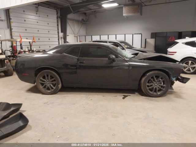 2C3CDZKG3NH156704 Dodge Challenger Gt Awd