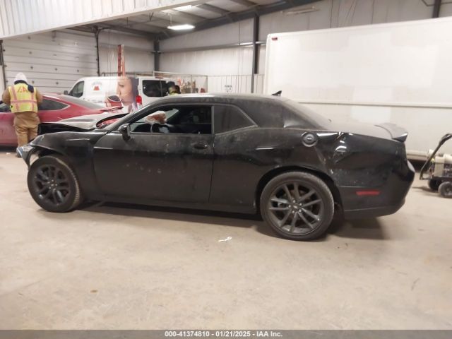 2C3CDZKG3NH156704 Dodge Challenger Gt Awd