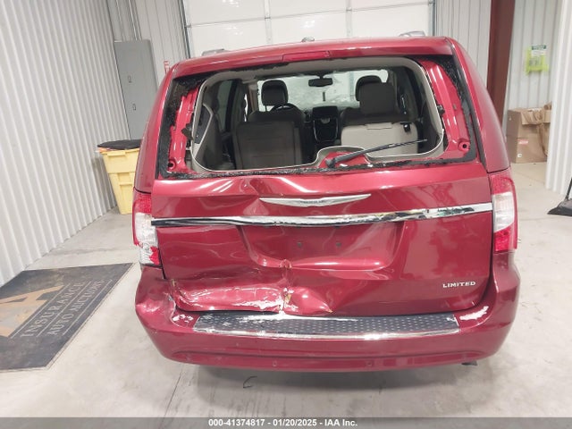 2C4RC1GGXFR597180 Chrysler Town & Country Limited Platinum