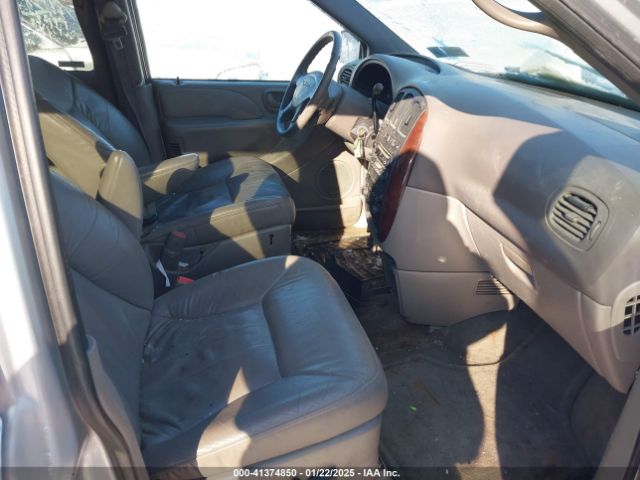 2001 CHRYSLER TOWN & COUNTRY 2C4GT54LX1R339931 Photo 4