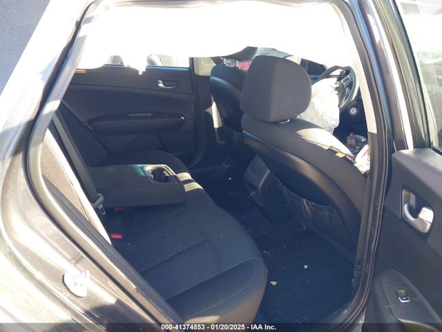 KIA Optima Lx 2017 5XXGT4L38HG131612 Image 8