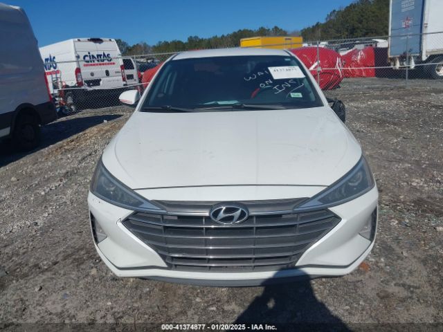5NPD74LFXKH425770 Hyundai ELANTRA SE