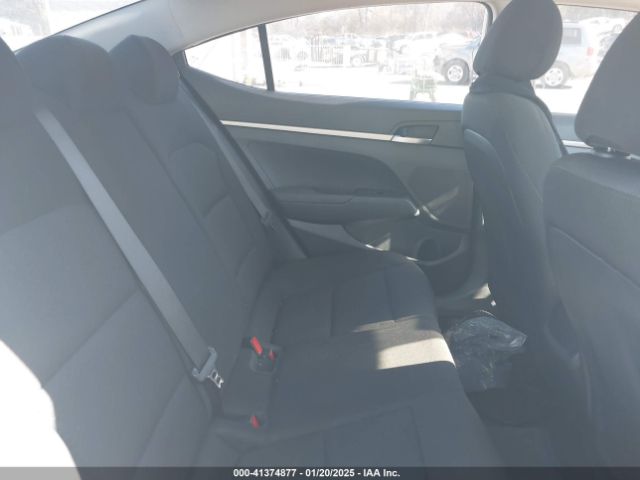 5NPD74LFXKH425770 Hyundai ELANTRA SE