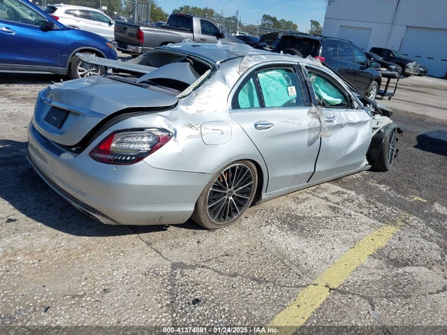 W1KWF8DB7MR650647 Mercedes-Benz C 300 Sedan