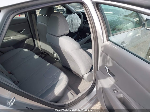 5NPLM4AG0NH067230 Hyundai ELANTRA SEL