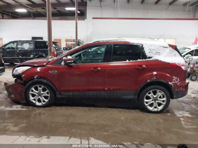 1FMCU9JX6GUB57497 Ford Escape Titanium