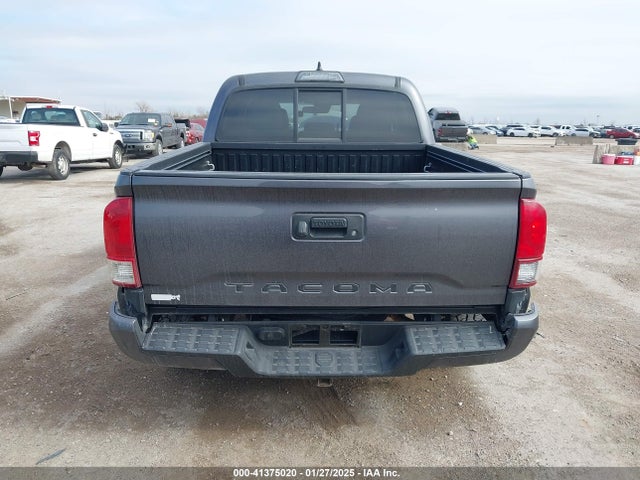 5TFAX5GN7KX145335 Toyota Tacoma Sr