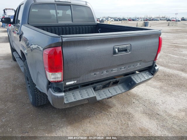 5TFAX5GN7KX145335 Toyota Tacoma Sr