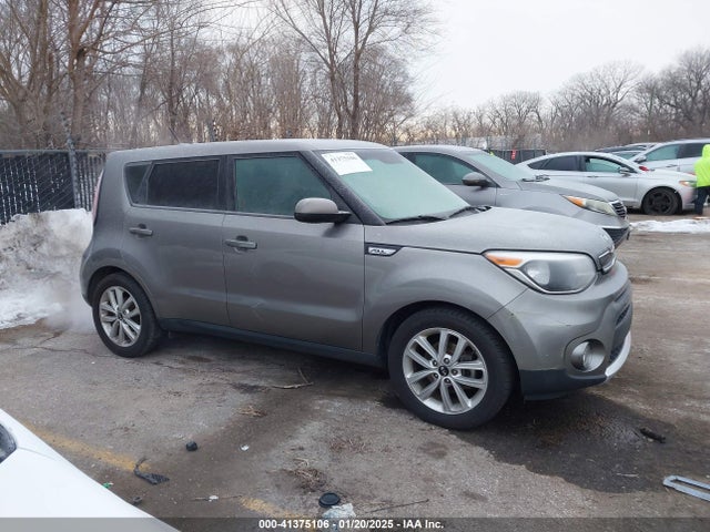 KIA SOUL + 2017 KNDJP3A58H7411127 Image 13