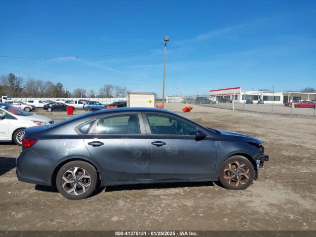 3KPF24AD8KE078873 KIA Forte Lxs