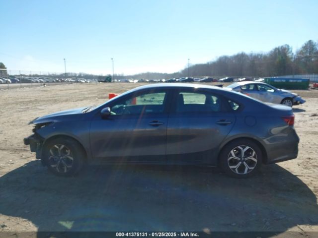 3KPF24AD8KE078873 KIA Forte Lxs