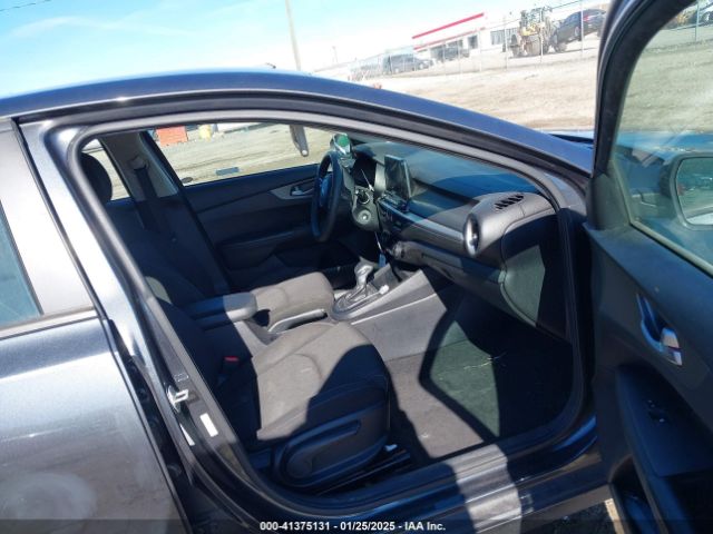 3KPF24AD8KE078873 KIA Forte Lxs