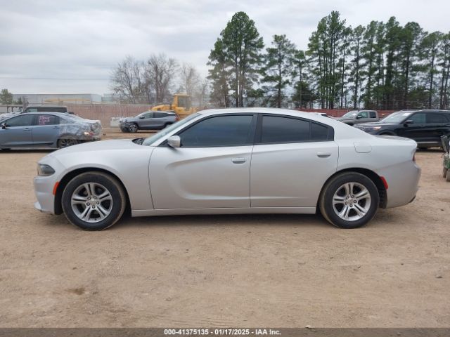 2C3CDXBG2KH721122 Dodge Charger Sxt Rwd
