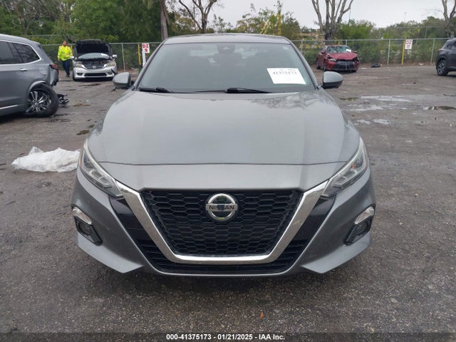 1N4BL4FW8MN325531 Nissan Altima Platinum Intelligent Awd