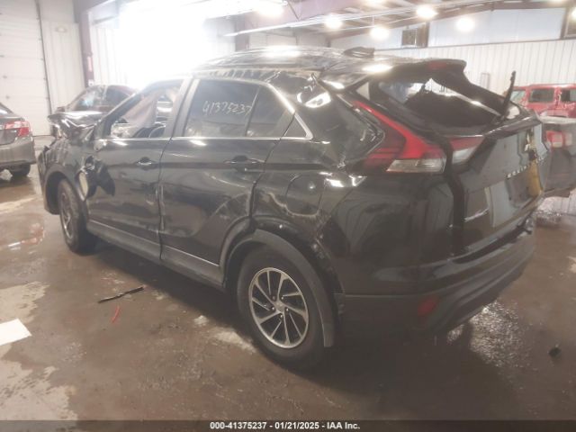 2022 MITSUBISHI ECLIPSE CROSS JA4ATUAAXNZ047303 Photo 2