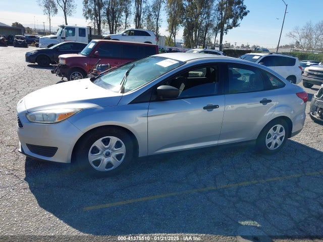 1FADP3E29GL405555 Ford FOCUS S