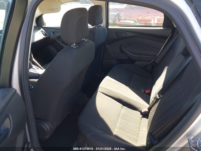 1FADP3E29GL405555 Ford FOCUS S