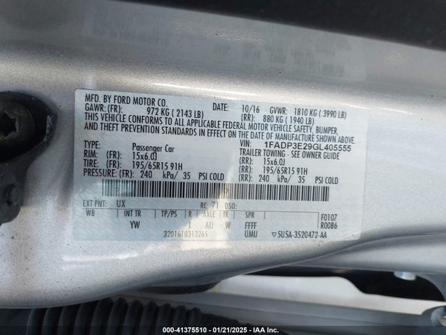 1FADP3E29GL405555 Ford FOCUS S