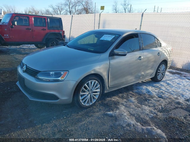3VWB07AJ2EM207726 Volkswagen Jetta 1.8t Se