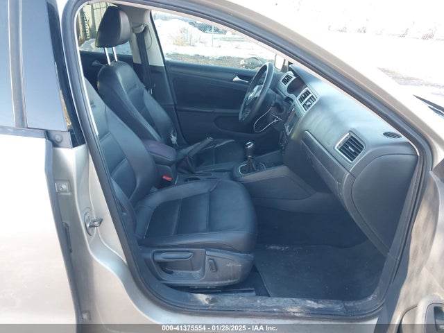 3VWB07AJ2EM207726 Volkswagen Jetta 1.8t Se