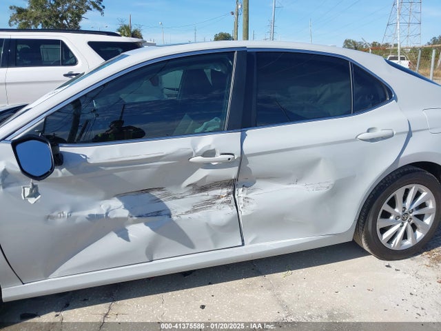Toyota CAMRY LE 2024 4T1R11AK9RU248677 Image 6