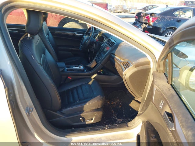 3FA6P0H98HR181021 Ford FUSION SE