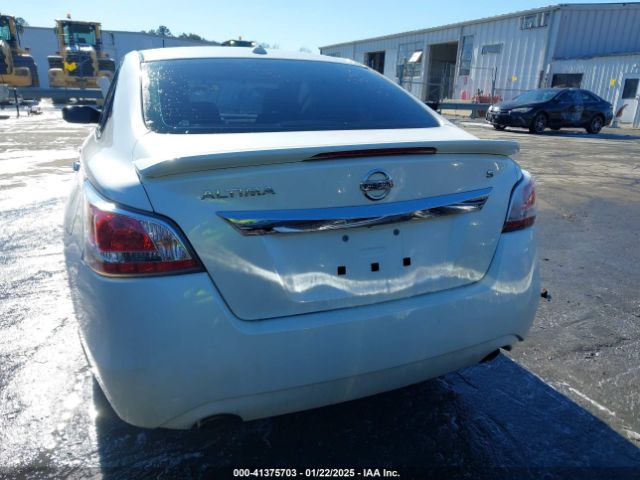 1N4AL3AP2FC147684 Nissan Altima 2.5 S