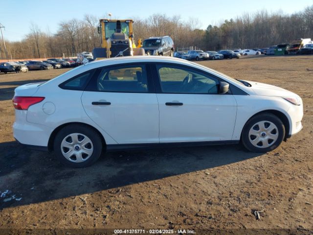 1FADP3E2XHL321942 Ford FOCUS S