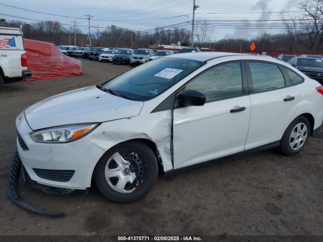 1FADP3E2XHL321942 Ford FOCUS S