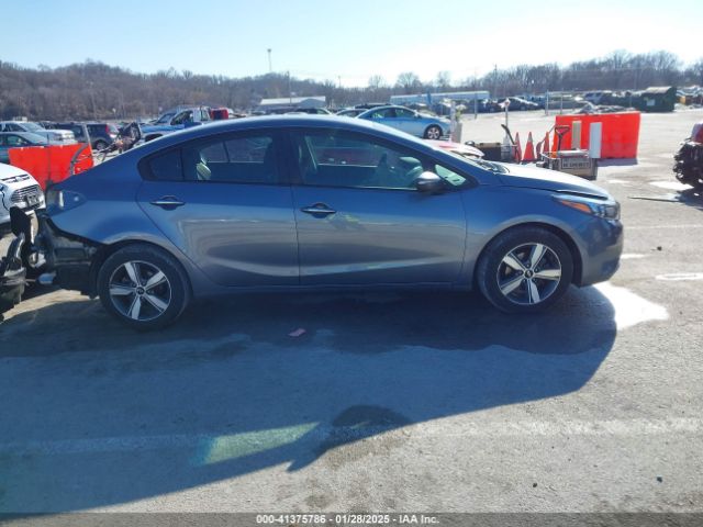 3KPFL4A75JE215774 KIA FORTE S