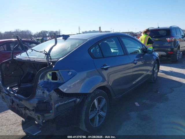 3KPFL4A75JE215774 KIA FORTE S