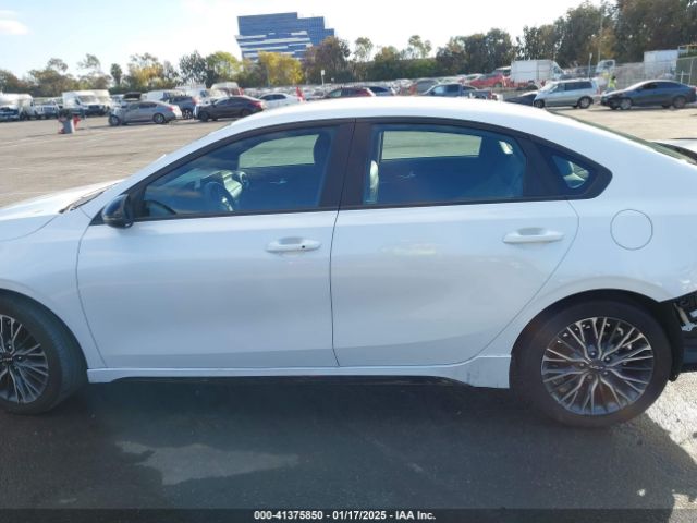 3KPF54AD1PE588917 KIA Forte Gt-line