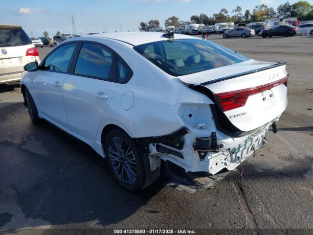 3KPF54AD1PE588917 KIA Forte Gt-line