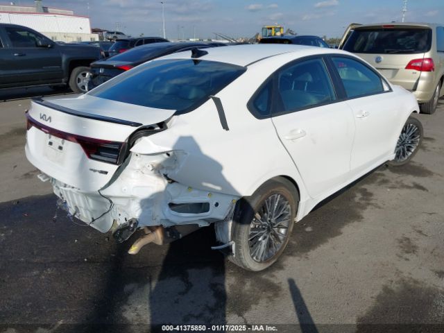 3KPF54AD1PE588917 KIA Forte Gt-line