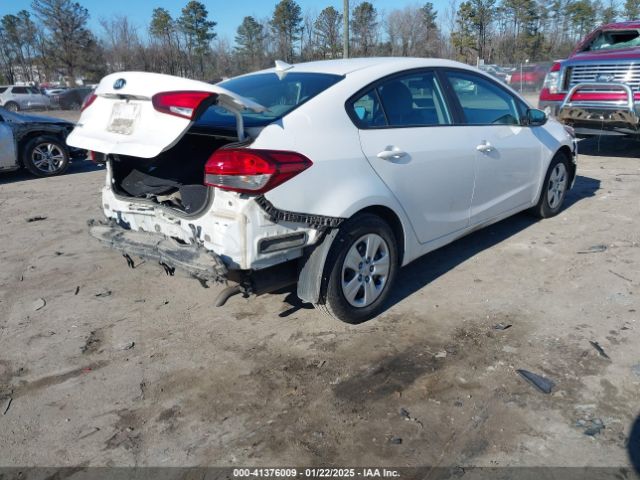 3KPFL4A78HE046330 KIA FORTE LX
