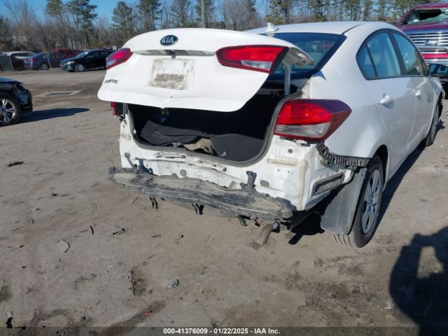 3KPFL4A78HE046330 KIA FORTE LX