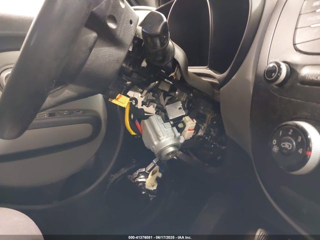 KNDJN2A23G7389090 KIA Soul