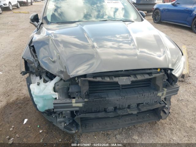 3FA6P0H78FR292616 Ford FUSION SE