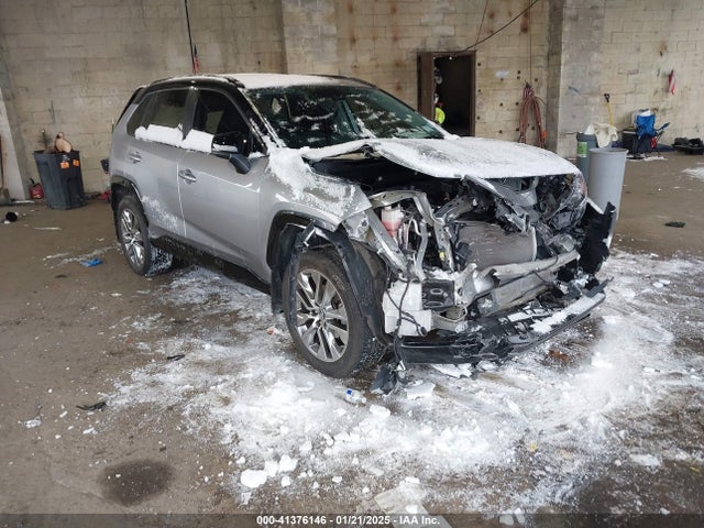 2019 2T3A1RFV3KW064119 main image