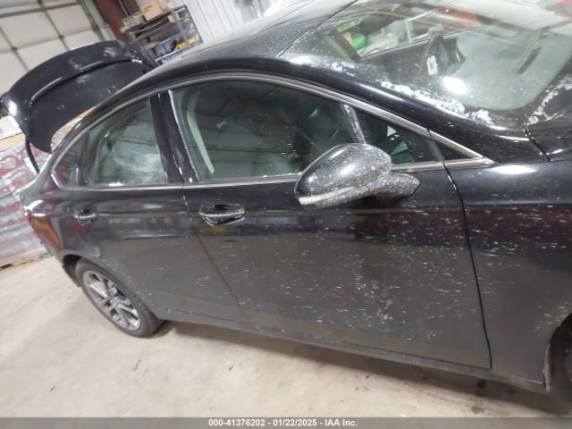 3FA6P0RUXLR157167 Ford Fusion Hybrid Titanium