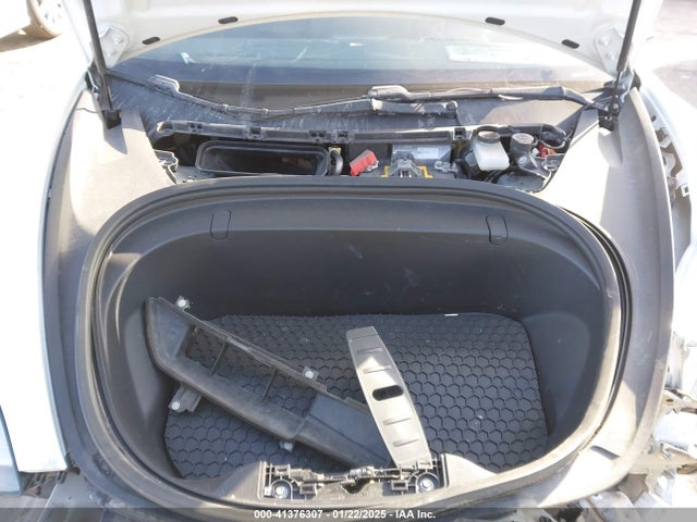 2018 TESLA MODEL 3 5YJ3E1EBXJF072728 Photo 9
