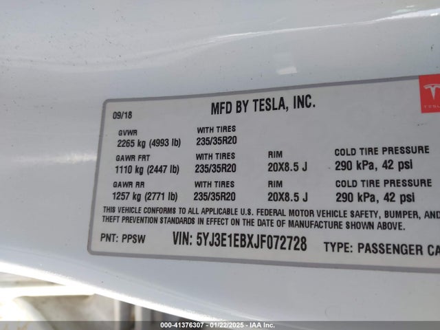 2018 TESLA MODEL 3 5YJ3E1EBXJF072728 Photo 8