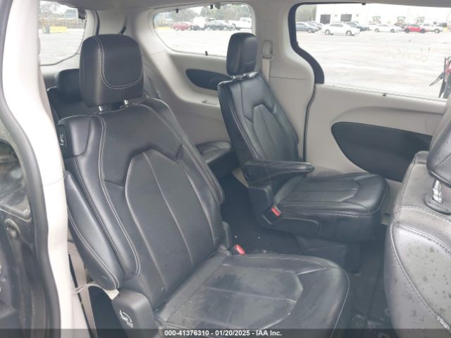 2C4RC1BG5NR160824 Chrysler Pacifica Touring L