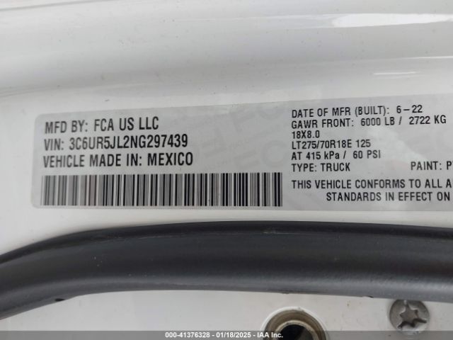 3C6UR5JL2NG297439 RAM 2500 Big Horn  4x4 8' Box