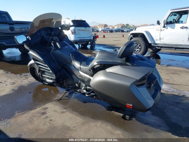 2015 HONDA GL1800 JH2SC6842FK200912 Photo 2