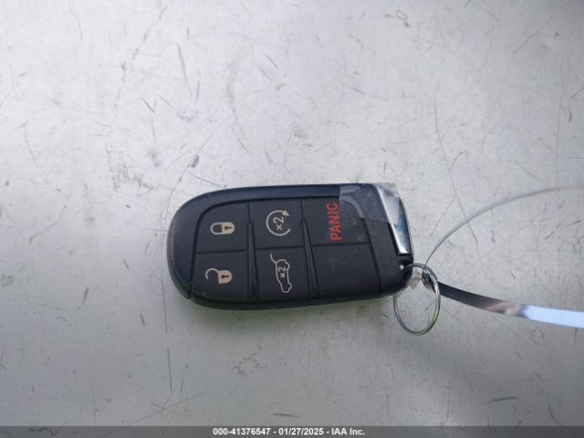 3C4NJCEB7MT596909 Jeep Compass 80th Anniversary Fwd