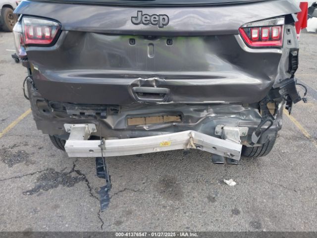 3C4NJCEB7MT596909 Jeep Compass 80th Anniversary Fwd